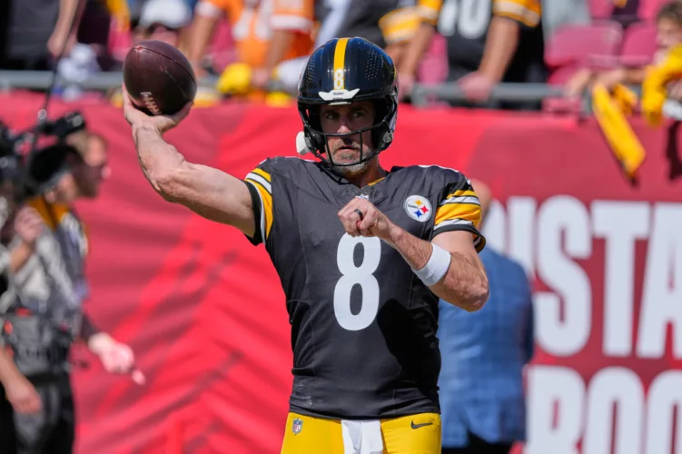 Rodgers sparks comeback as Steelers outlast Buccaneers in OT